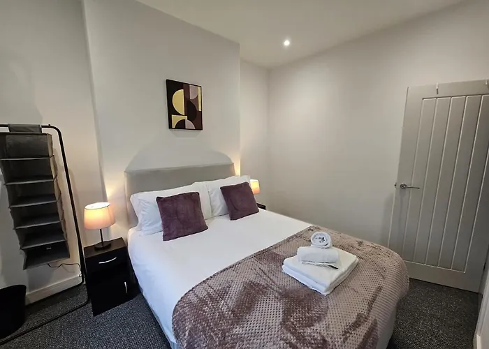 16 Newcastle Street By Prestige Serviced Holiday home *